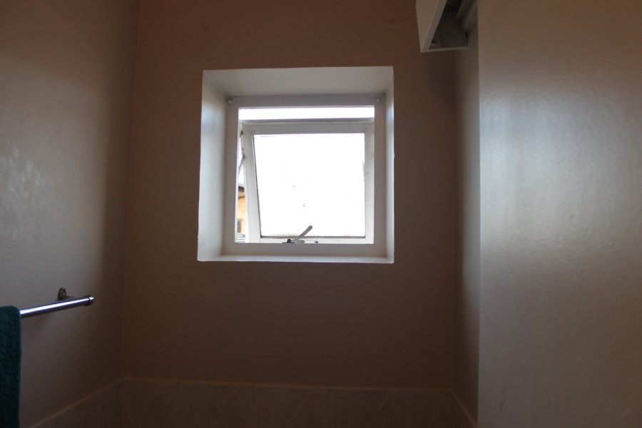 1 Bedroom Property for Sale in Strand Central Western Cape